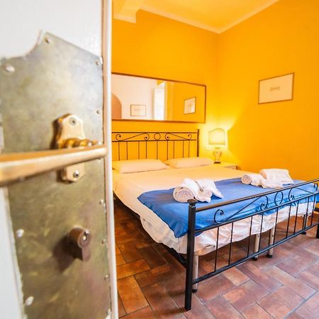 S1 - Serristori Tower Apt - Dolcevita Holiday Firenze Eksteriør bilde