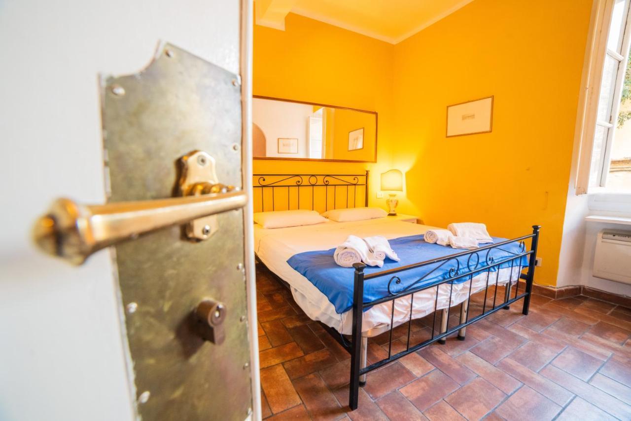 S1 - Serristori Tower Apt - Dolcevita Holiday Firenze Eksteriør bilde