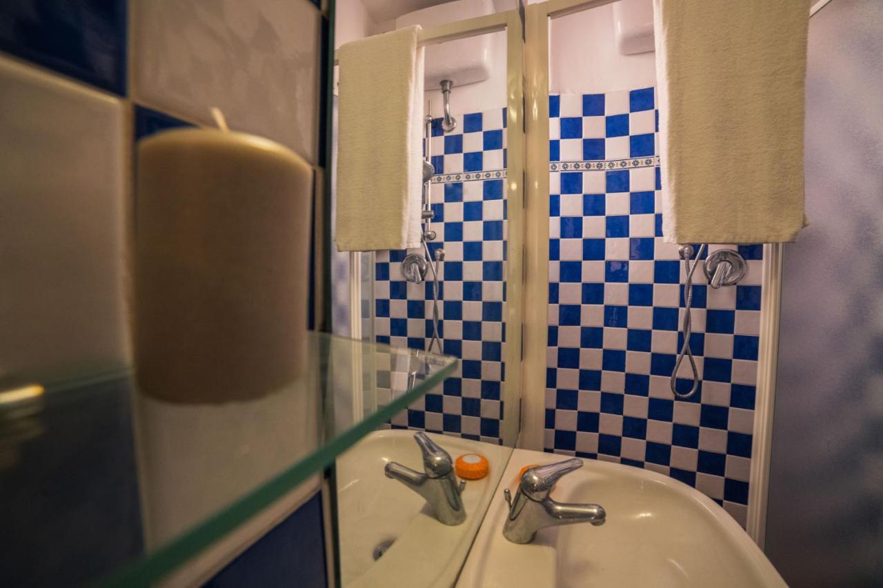 S1 - Serristori Tower Apt - Dolcevita Holiday Firenze Eksteriør bilde