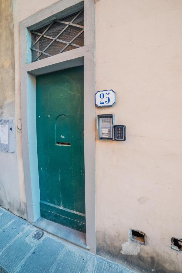 S1 - Serristori Tower Apt - Dolcevita Holiday Firenze Eksteriør bilde